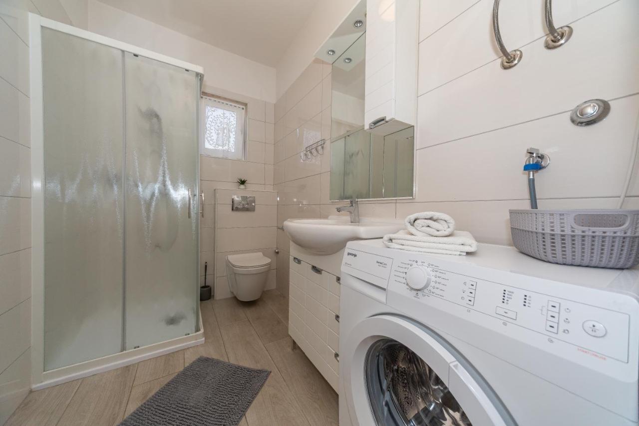 Apartments Tolic Biograd Na Moru Eksteriør billede